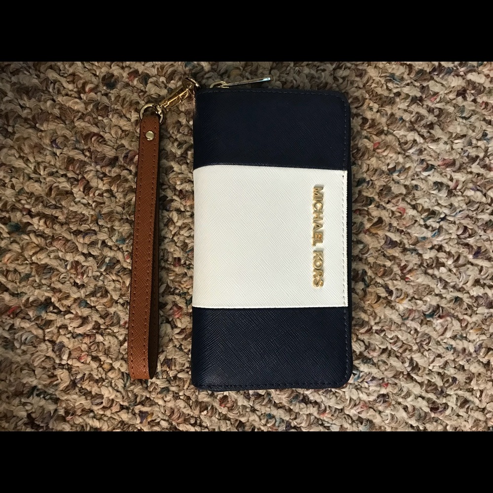 MK wallet/wristlet